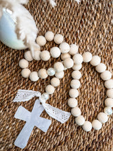 Load image into Gallery viewer, Pearl Acrylic Rosary